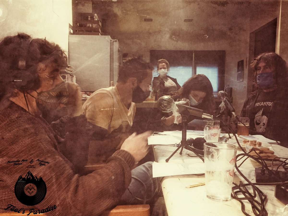 MendialdeaRadio's tweet photo. #FoolsParadise-n estreinaldia, Mendialdea Radio-ren saiorik entzunena izatetik hurbil dago. 🤟🤟🤟

Ez utzi gerorako!

Ivoox- https://t.co/5nE5HWIPxd 
Spotify- https://t.co/khcctt74R9
GooglePodcast- https://t.co/9BfNObnmlh
ApplePodcast- https://t.co/PcafsXN284 https://t.co/t94TkmnMTP