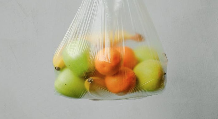 PlasticPollutes's tweet photo. 'Toxic Chemicals in Single-Use Plastics are Harming Human Health.' #plasticpollutes #plasticispoison
https://t.co/7OWFgFI1gh https://t.co/lZm37IBWJe
