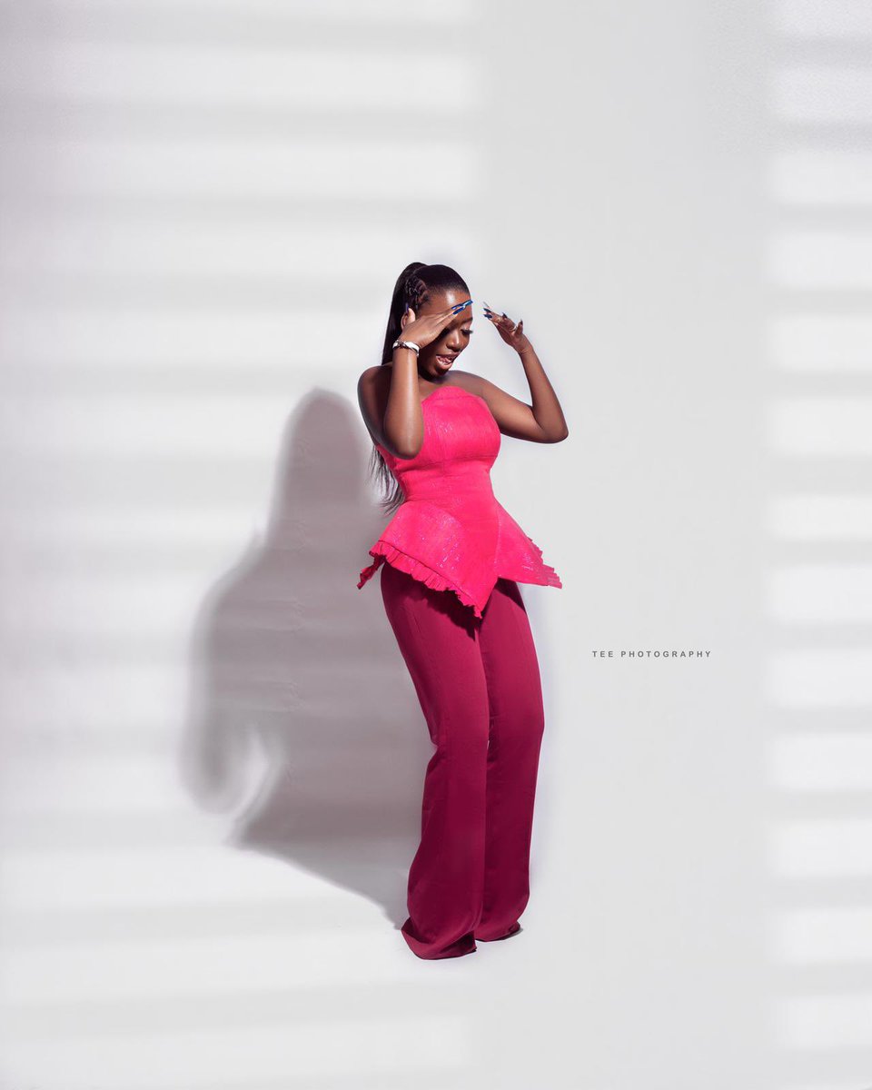 ebelee_'s tweet photo. Wahala for who no do birthday shoot ooooo 😻

Happy Birthday to my bestest friend everrrr 🎊 . You’re my ride or die, my sister, my backbone 😂, my therapist, my clown, my everything. I love you so much baby @ademidde ❤️ https://t.co/vKJdktHvtG