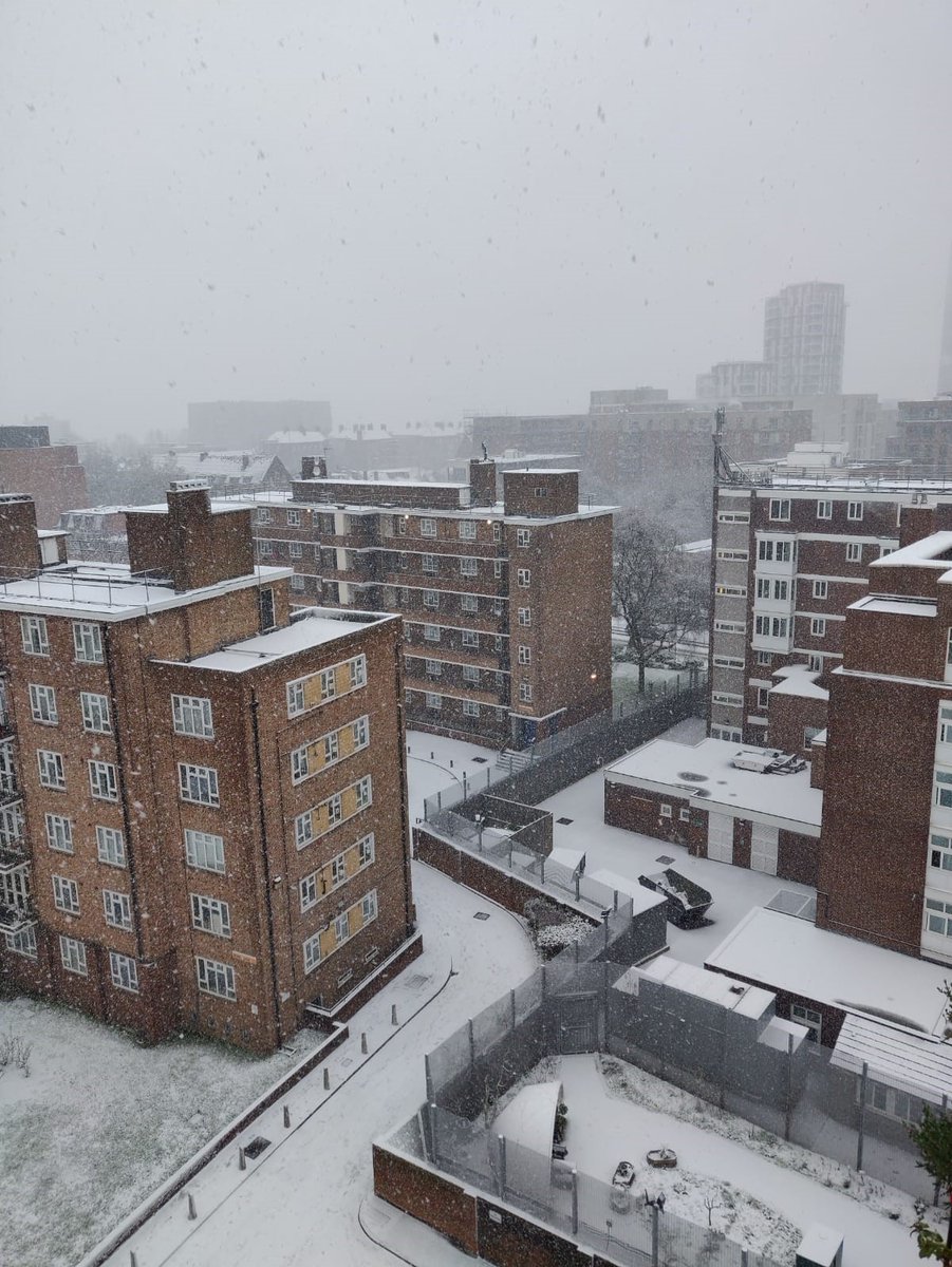 MPSWoodberryDwn's tweet photo. We've been out and about across the ward, dealing with #AntiSocialBehaviour reports &amp; #COVID19 compliance while #PCSTRANGE &amp; #PCSOULLAH took in some very wintery sights across the ward.

DM us here
Call 07920478363
Email CEMailbox.WoodberryDown@met.police.uk
999 in an emergency. https://t.co/uAaaFVslSi