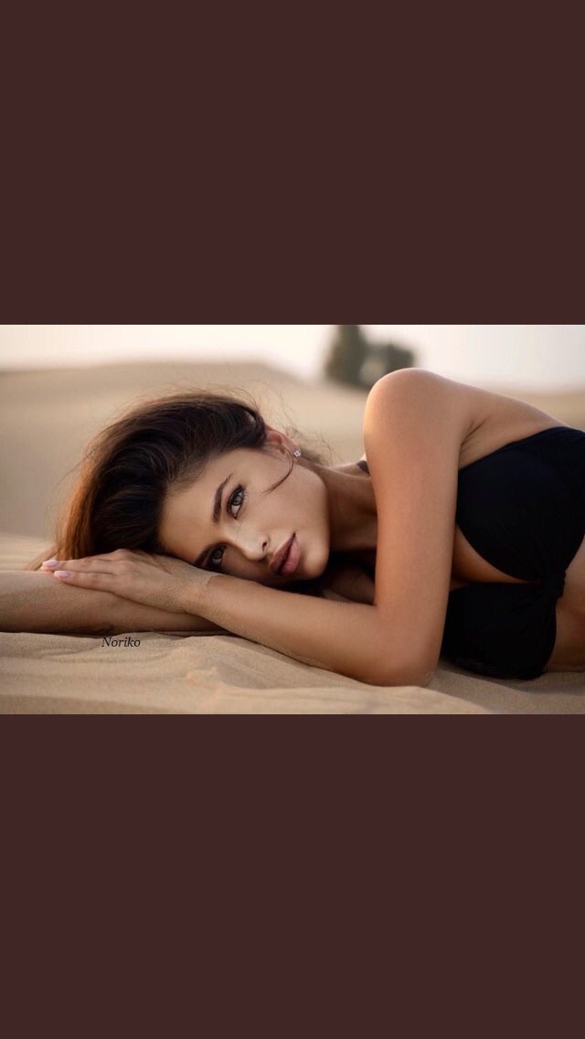 Deli gönül,
Neyi özler durursun ?
Acınacak dostun,
Cananın mı var ?

#NeyzenTevfik
Anısına,rahmet ve saygıyla.