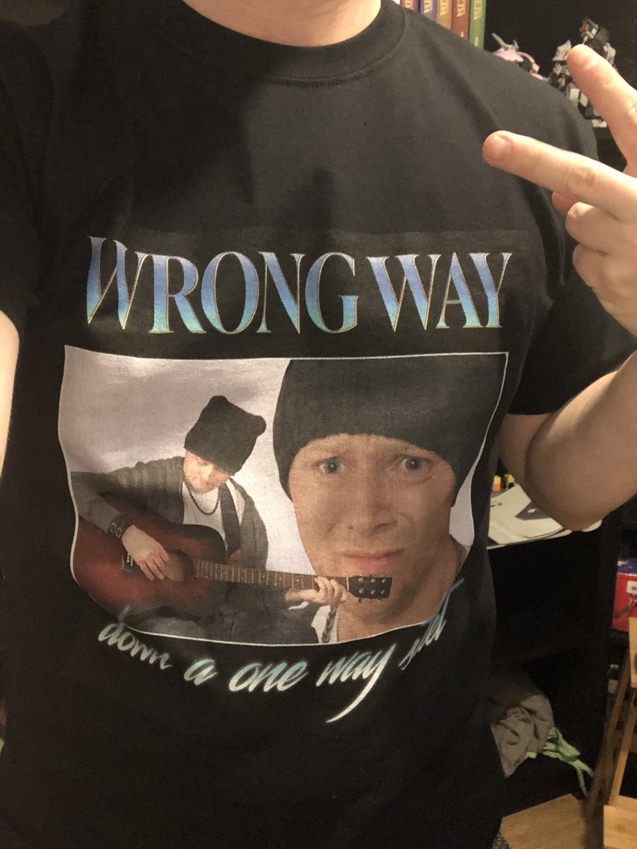 KatKarus's tweet photo. Thanks @rocktailsoup for buying a shirt and repping one hit wonder @DaftLimmy https://t.co/BZeRfWocIG