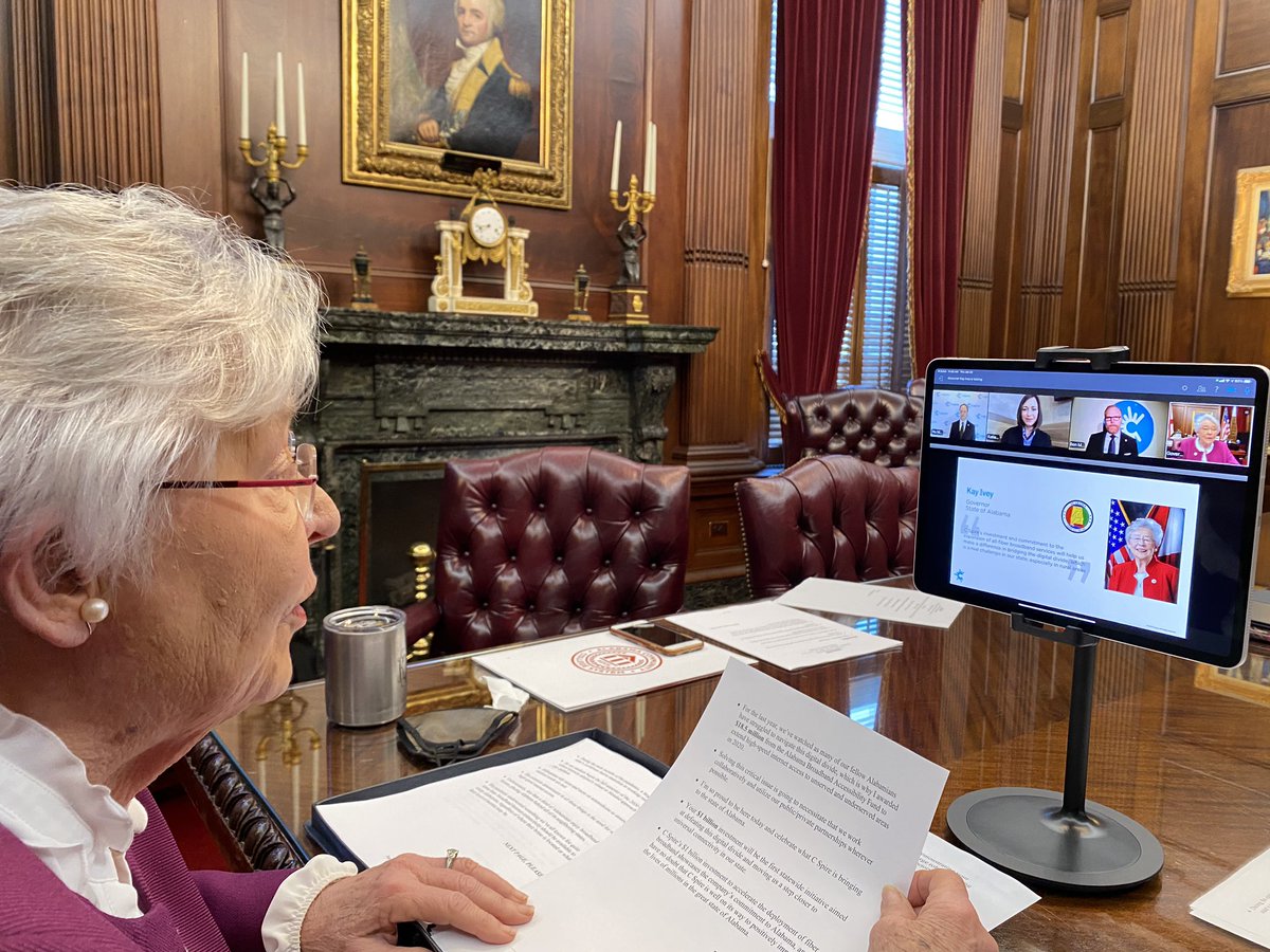 Today marks an incredible milestone for AL - <a href="/CSpire/">C Spire</a> is investing $1 billion in AL &amp; MS to accelerate the deployment of 5G &amp; fiber broadband across our communities! Thank you, C Spire, for helping us to move a step closer to universal connectivity in our state. #alpolitics