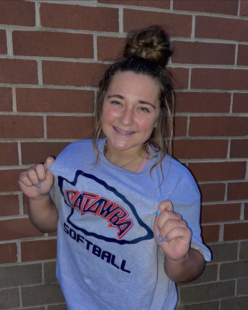 A huge congratulations to our 2021 Kary Hales from Jesse C. Carson on her commitment to not only further her softball career but also her volleyball career as well. We’re so proud of you Kary, can’t wait to see you do big things at the next level ❕❕