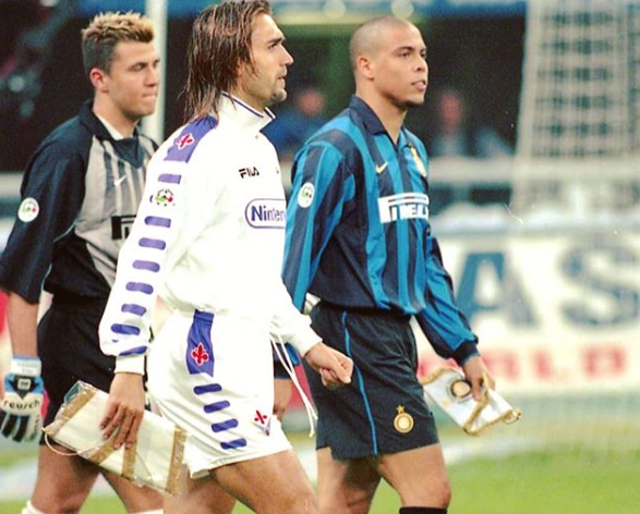 FM_Twittah's tweet photo. Batistuta, Ronaldo and Frey
#footballmemories #calcio #calcioitaliano #seriea #serieatim #fiorentina #inter #notforeveryone #FORZAeCUORE #forzainter #forzaviola #ronaldo #batistuta #batigol #r9 #campionato #operazionenostalgia #sportitalia #skycalcio #calcioa #90sfootball https://t.co/t1TcnokuCb