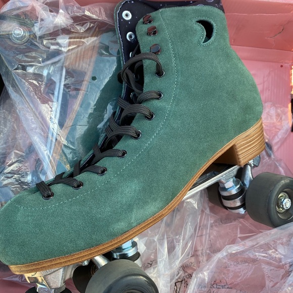 Lorena aka Lo tweet media