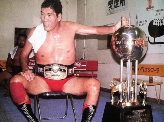 1973: جاينت بابا ضد مارك لوين1974: جاينت بابا ضد مستر راسلينج1975: جاينت بابا ضد غين كينيسكيالنسخ الثلاثة الاولى ما تم بثها او تصويرها فطبيعة الحال مستحيل احد يتابعها غير الجمهور الي حضر القاعة.اول نسختين كانت بنظام الاقصاء والنسخة الثالثة شهدت اول استخدام لنظام Round Robin.