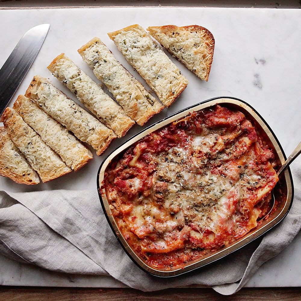 MacrinaBakery's tweet photo. Layers of bรฉchamel, sausage ragรน, cheese and tomato sauce make an incredible lasagna, trust us! Pickup a family size lasagna at any of our cafรฉs for an easy weeknight dinner - don't forget the garlic bread!
#macrinabakery #lasagna #weeknightdinner #seattlecafe https://t.co/RTGxsJMNrG