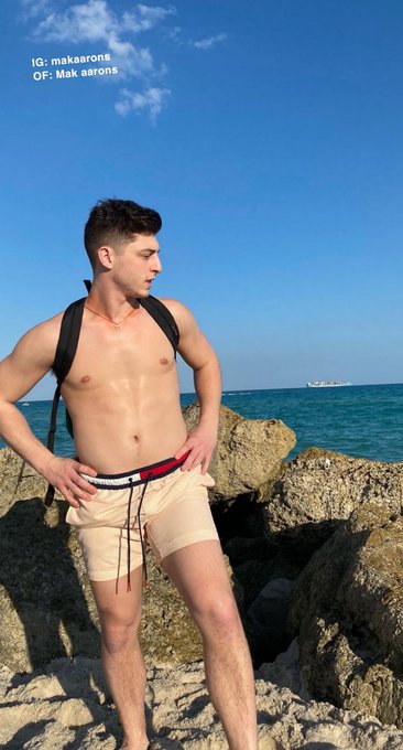 Backpackin🎒😘 https://t.co/C15xaTjDYR