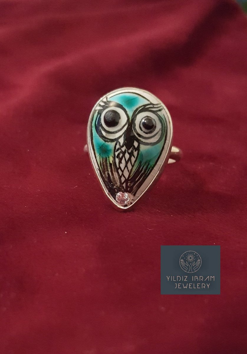 The Owl - Silver, Ceramic Ring 
Wise, Deep and Strong.
Mysterious and Sentimental 

Jewelry for women in love