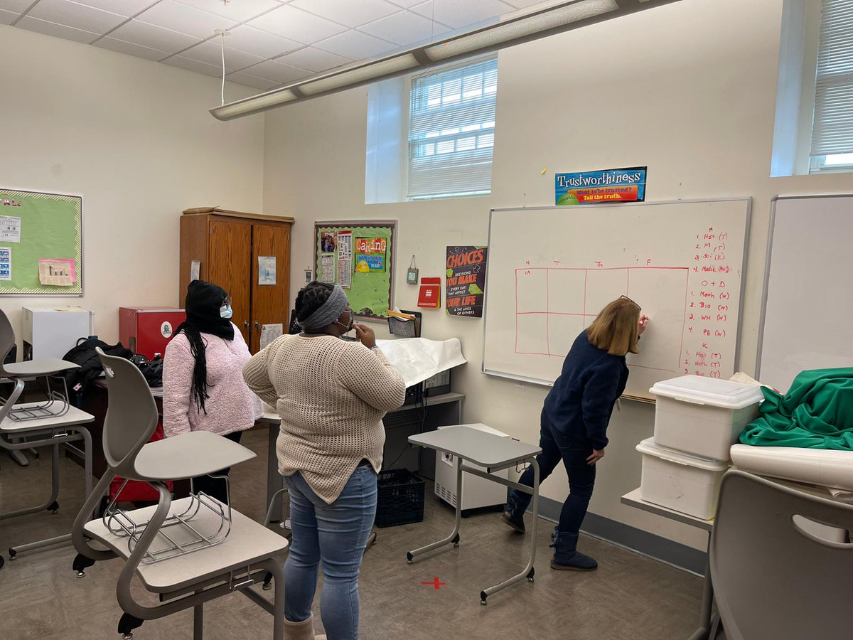 JacksonReedHSDC's tweet photo. WE ARE BACK! We look forward to welcoming back our @wilsonhs Tigers next week! All students invited for In Person Learning (IPL) will be emailed by Friday (1/29).

Thank you to our outstanding @dcpublicschools teachers!

Thank you to the @WilsonPTSO for our great tote bags! https://t.co/HOtPxkG8Yb