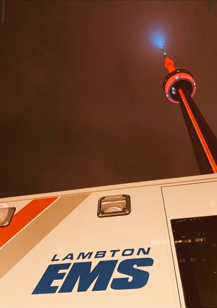LambtonEMS's tweet photo. Every #BellLetsTalk tweet you share today represents support and raised funds for a better and more compassionate understanding of #mentalhealth issues. It's more important now than ever. Please share! https://t.co/Ur0Ek7iYo8