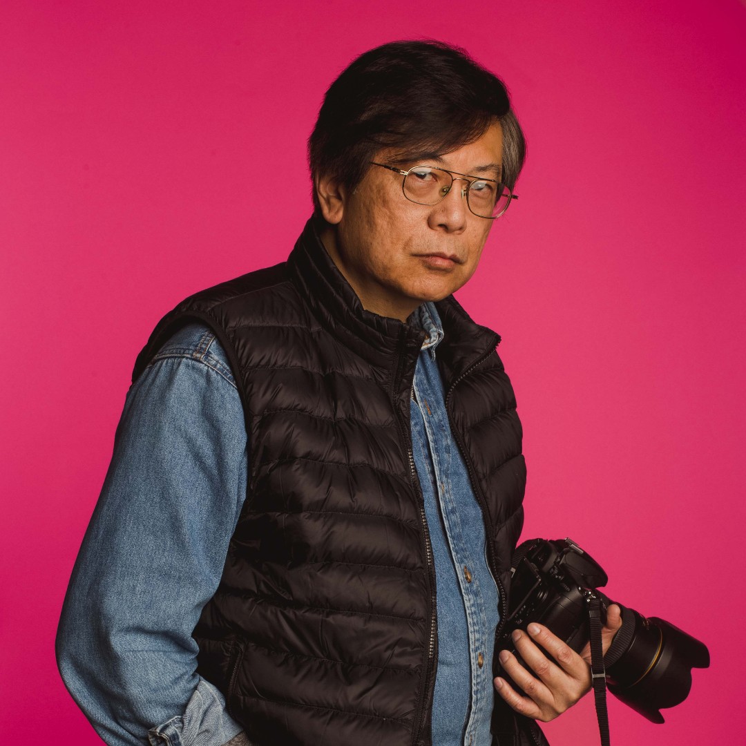 CUNY's tweet photo. We are mourning the passing of Corky Lee, a @QC_News alum, who died of COVID-19 complications yesterday. A legendary photojournalist, activist and New Yorker, Corky rightfully called himself the "undisputed unofficial Asian American Photographer Laureate." https://t.co/OZzcKJ3QMZ