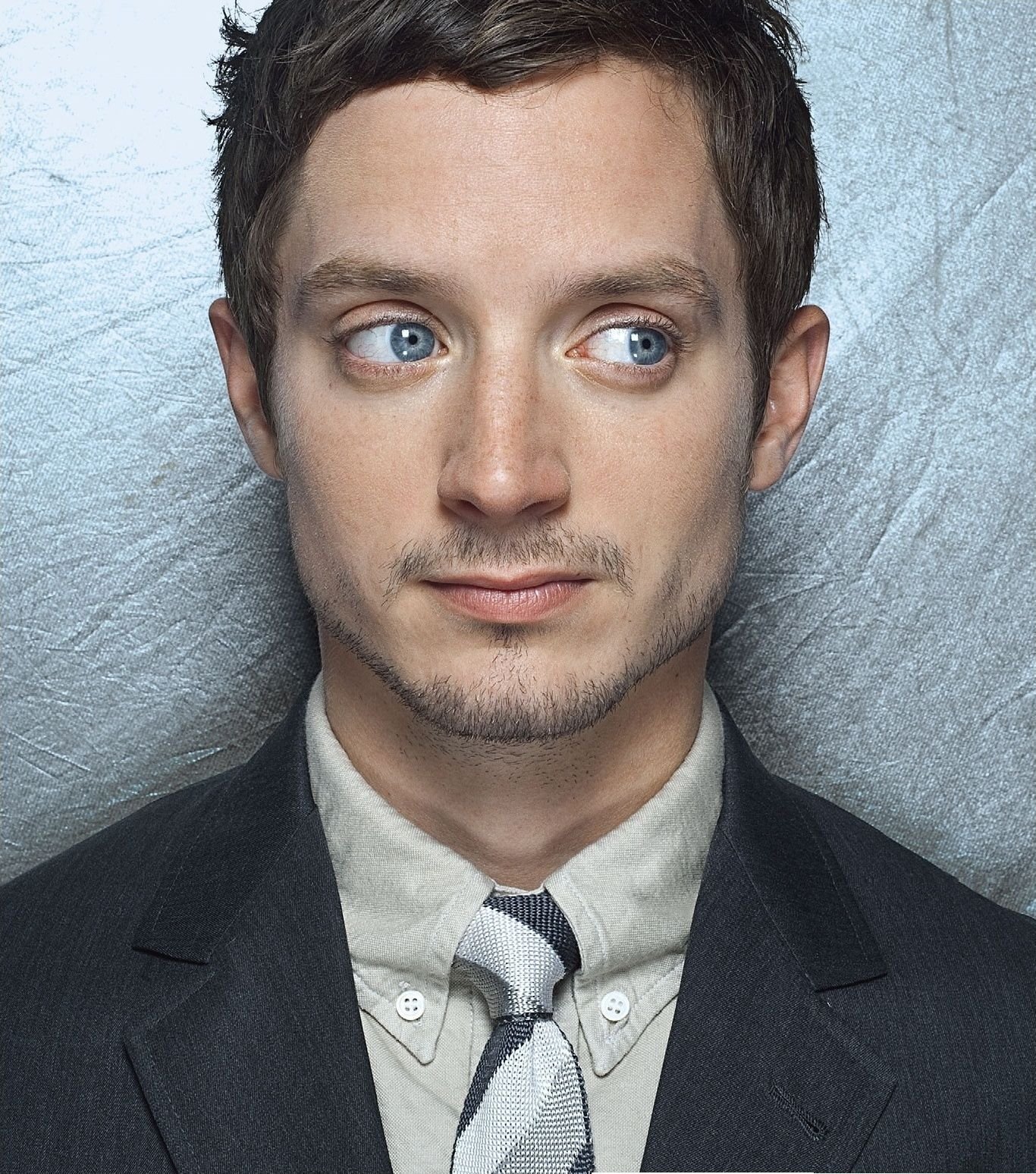 Happy 40th birthday to American actor, voice actor, and producer Elijah Wood, born January 28, 1981. 