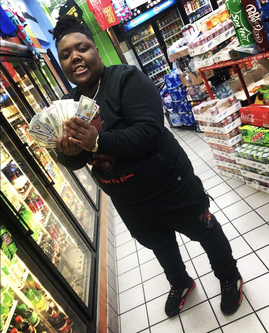GmsWorm's tweet photo. AND WHERE EVER IM AT I GOT THAT GLICC ON ME๐ฃ๐ฅ #lljok๐ค https://t.co/GRJxfsHo6V