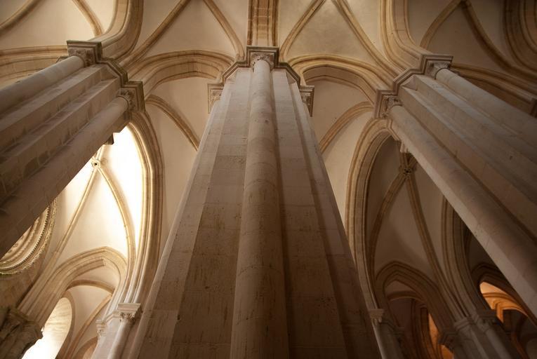 JdeK_radio's tweet photo. @IESJuanaITorde @cfievalladolid @RadioEscolarVLL @ondanassau @educacyl 
Un comentario sobre el gótico a cargo de los alumnos de Historia del Arte: Diego Carreras recorre el camino de Reims a León, pasando por la Sainte Chapelle
https://t.co/JmphQjBG3L https://t.co/L56oXDyQZa