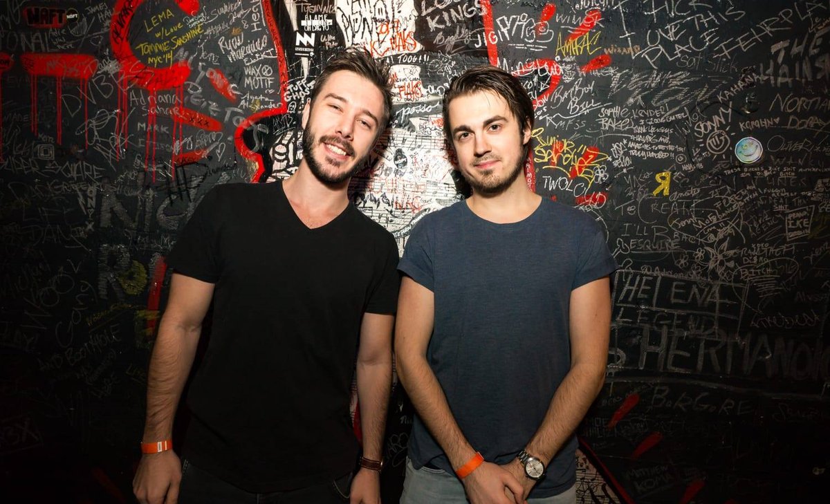 DjmagLA's tweet image. El álbum debut de @Vicetone se llamará "Legacy" y será un homenaje a @Avicii.

Escucha el primer single "No Rest" ahora: 

djmagla.com/vicetone-anunc…