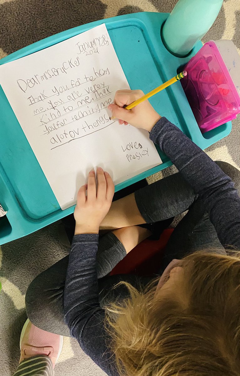 MissBrooksMC's tweet photo. We tied in Kindness Week with our priority standard on writing a letter by creating our own kindness letters for MC staff! #KindnessWeek #KindnessMatters #PriorityStandard @lord_512 @theSMSD https://t.co/jyaMQAYnDq
