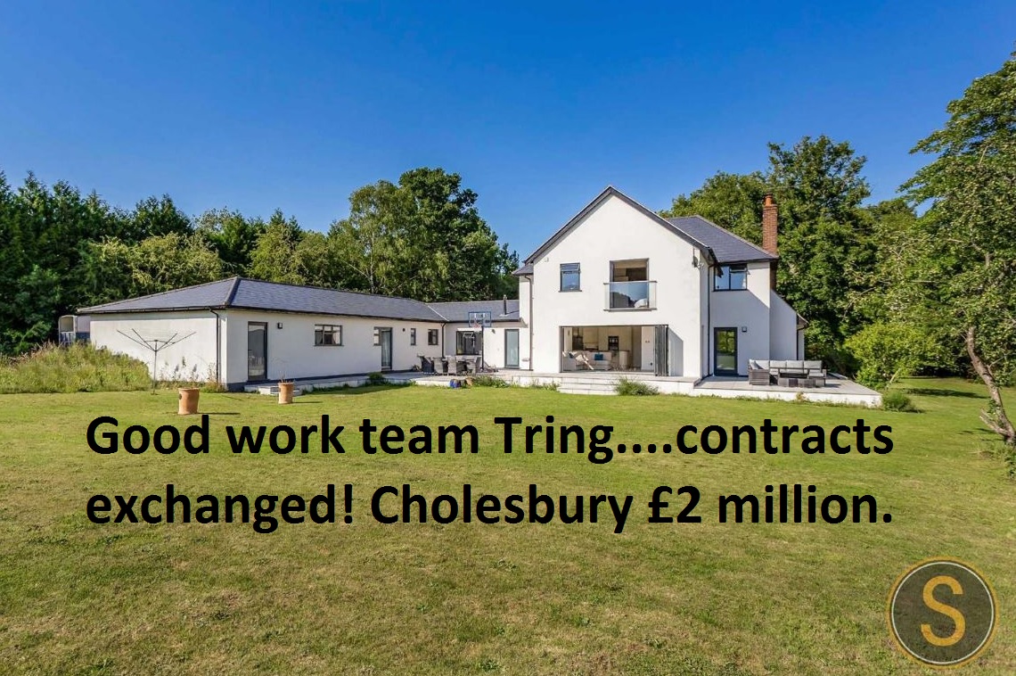 Good work team Tring! If anyone is looking to sell a country home Phil and John from the Tring office can certainly assist! #realestate #countryhomes @escapetothecountry @happyclients #topteam #cholesbury #tring