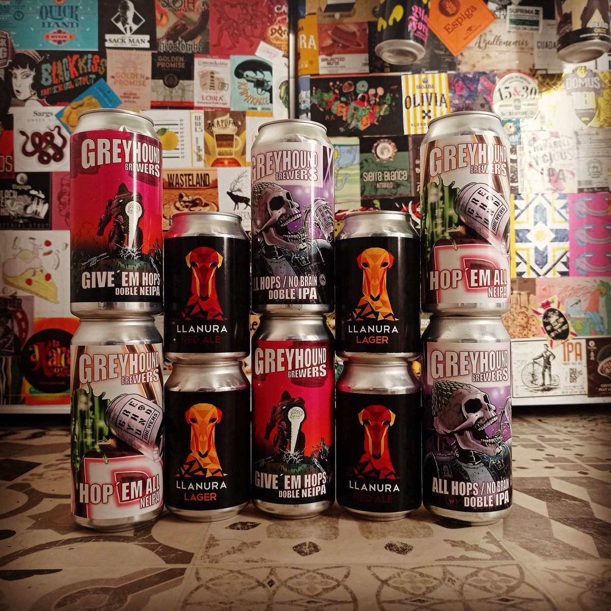 Desde las estepas castellano manchegas y a lomos de un galgo nos llegan unas cervecitas que ya están puestas a enfriar mientras nos aguantamos las ganas de hincarles el diente! 

<a href="/GreyhoundBrewer/">Greyhound Brewers</a> <a href="/CervezasLlanura/">Cervezas Llanura</a> 

Hoy más que nunca
#BebeLocal #BebeArtesanal #BebeIndependiente