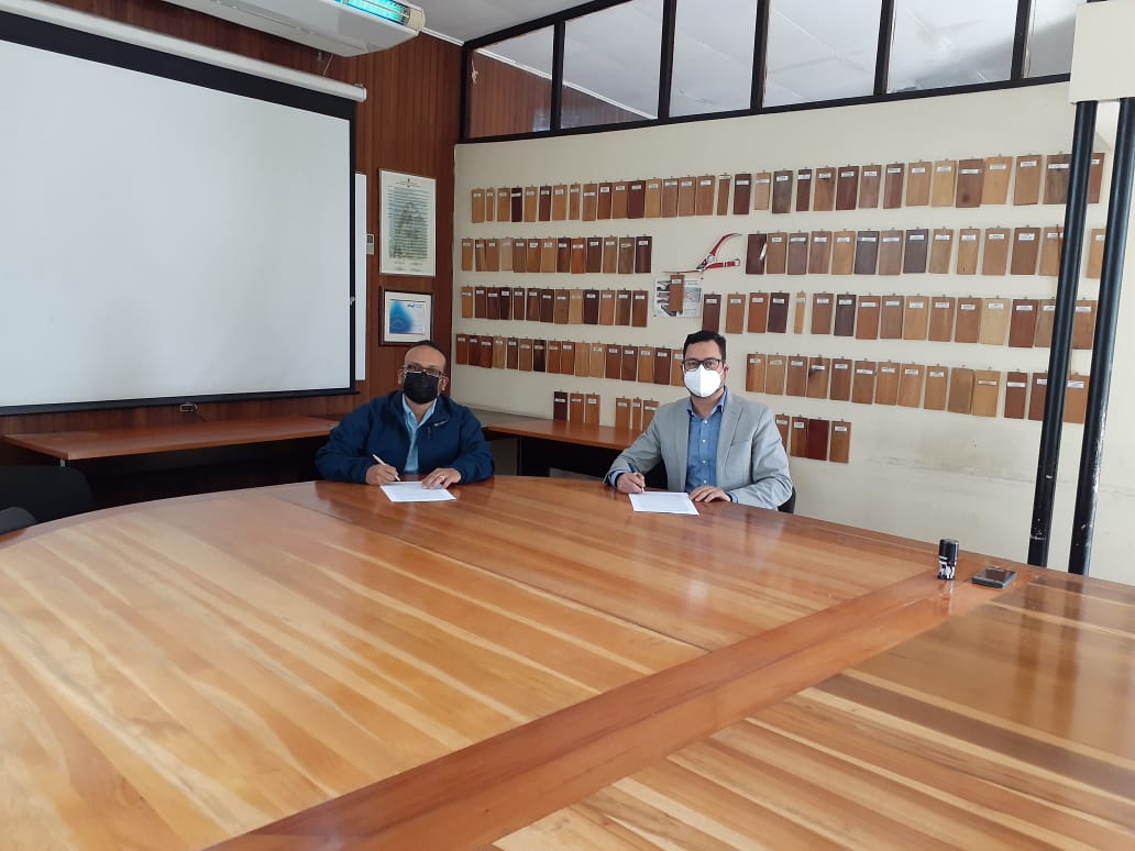 OpevH's tweet photo. Realizamos firma de Convenio interinstitucional OPEV - #FIPADEH 

#FIPADEH Nace como una iniciativa de fortalecer el desarrollo de acciones integrales que ayuden a mejorar la calidad de vida de los hondureños y hondureñas, por medio de la implementación de diferentes proyectos. https://t.co/zid3bJTW9U