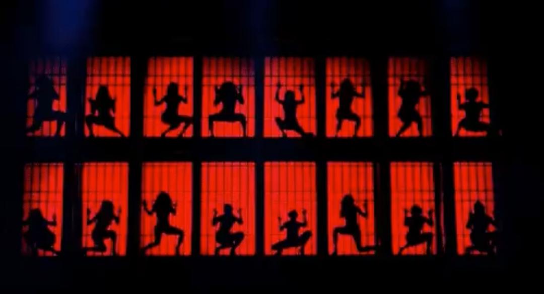 Tegadeyforyou's tweet photo. A Short Story... #SilhoutteChallenge https://t.co/Q2AB0aNmek