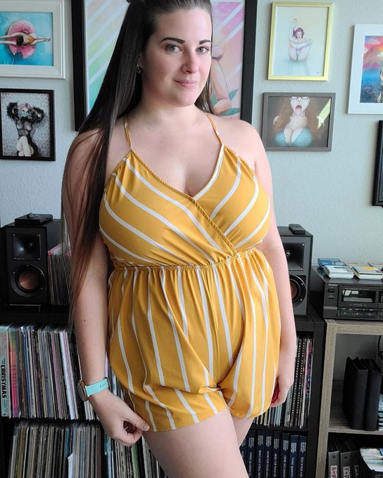 Burn em.  https://t.co/Sb6agnRYuF  #thursdayburnsday #burnyourbras #burnbra #burnit #braless #romperseason<a href="/tag/thursdayburnsday"class="tags">#thursdayburnsday</a><a href="/tag/longhairdontcare"class="tags"><span>#longhairdontcare</span></a><a href="/tag/longhair"class="tags"><span>#longhair</span></a><a href="/tag/greeneyes"class="tags"><span>#greeneyes</span></a><a href="/tag/braless"class="tags"><span>#braless</span></a>