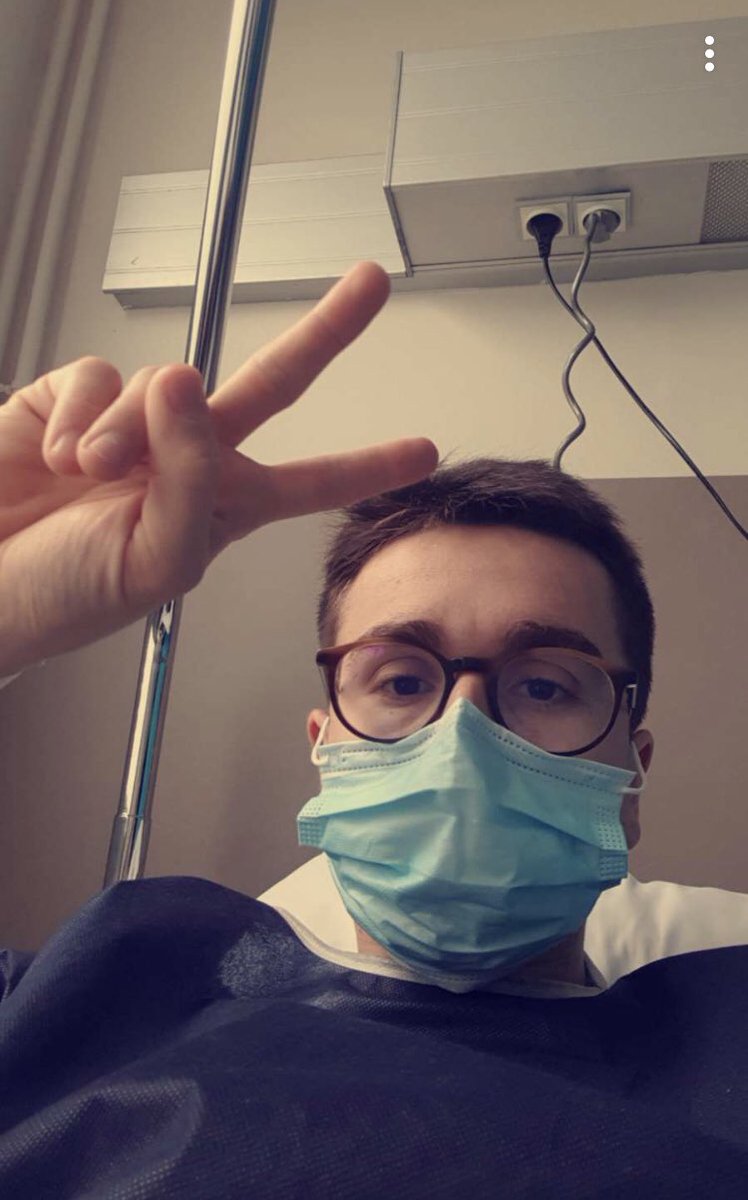 MeralCosse's tweet photo. 🏥Prompt rétablissement à @jules_bz qui vient de se faire opérer d’une rupture du ligament croisé antérieur accompagné d’une fracture du ménisque au genou droit 🏥🙏

Il tient à remercier le Professeur Strauss qui s’est occupé de l’opération 🤝 https://t.co/HpTykwEqp6