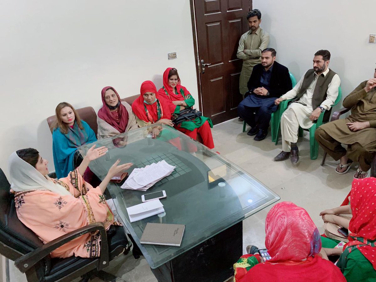 tubaSiddiqui123's tweet photo. Today i saw massive response from PS88 people.PS88 voters are ready to come out &amp; give vote to PTI PS88 young candidate @JansherJunejo &amp; give defeat to the corrupted PPP InshAllah.
#VoteForYouth
#JansherJunejo
#16_Feb #PS_88
#انصاف_اور_تبدیلی کا نشان #🏏🏏🏏 https://t.co/XywQHdiiww