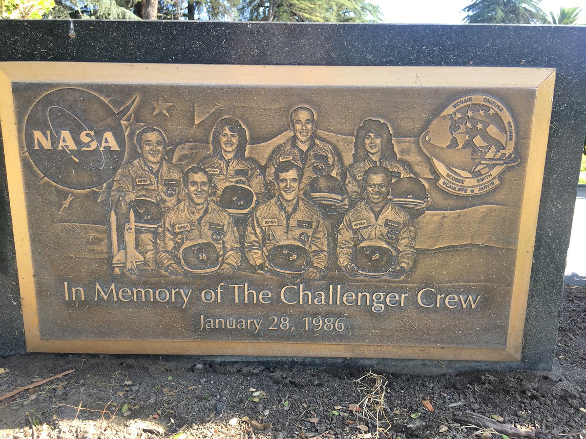 LAhistory's tweet image. Today is the 35th anniversary of the #SpaceShuttleChallenger disaster. Remembering the Challenger crew this morning with the memorial at North Hollywood's Valhalla Memorial Park:
