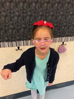 FirstiesMfp's tweet photo. Kindness week and the 100th day of school!  @MaryFaySchool @FrostBfrost0 @MrsShinnerMFP @FUESDSchools  #theGreatKindnessChallenge https://t.co/oyJvHaw7B8