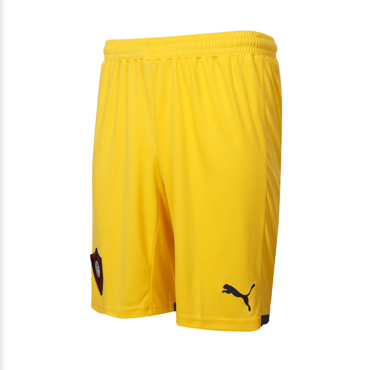 Coleccionistas del Club Cerro Porteno on X EL short en 4 versiones y colores completan la indumentaria oficial 2021 de Ciclon de Barrio Obrero Precio Gs. 224.000 https t jgoI6bu58F X