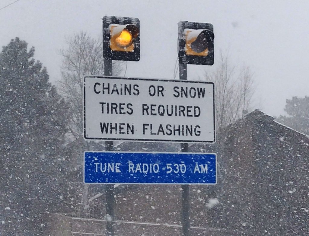 UDOTcottonwoods's tweet photo. #RoadWeatherAlert 🚨 The #TractionLaw is now in effect for Little Cottonwood Canyon. Make sure you have traction devices (snow tires/chains) ON or installed before traveling in the canyon. #SR210 🚨

@UDOTTRAFFIC @Snowbird @AltaSkiArea @alta_of https://t.co/TjaJNUbZ3s