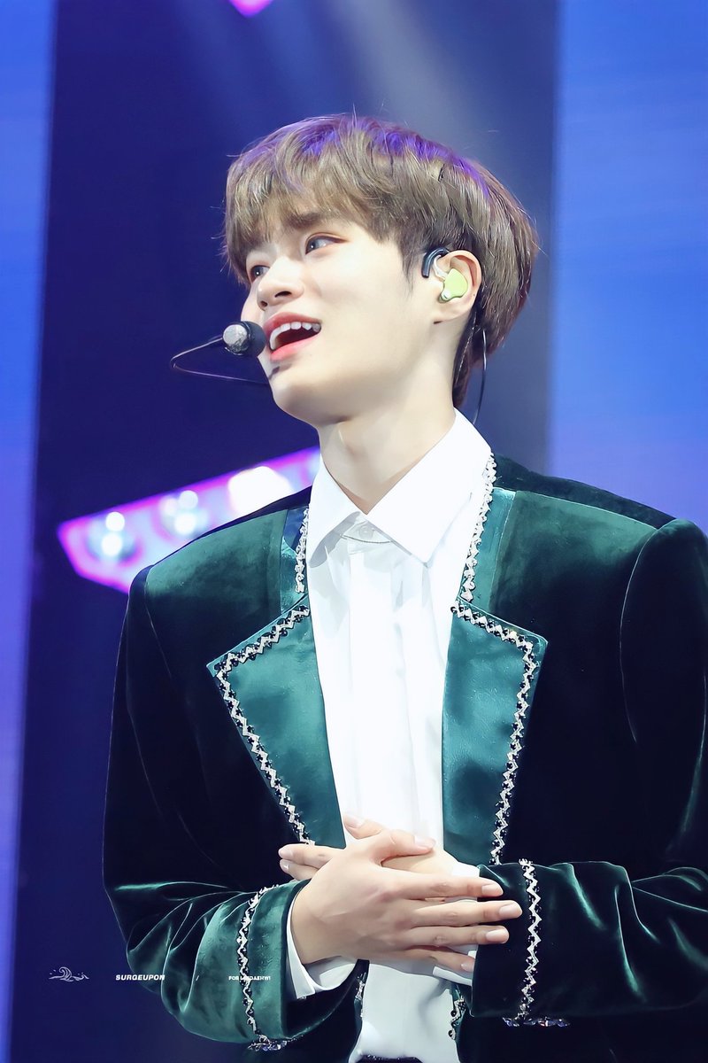 surge_upon's tweet photo. #휘휘_이대휘_생일축하한대휘
#Happy21Daehwi

올해는 부디  
건강한 모습으로
우리 대휘 많이 만나고 싶어💜
오늘 누구보다 더 밝게 빛날 대휘야‼️
언제나 곁에서 너의 길을 함께 걸을게💜

#ab6ix #이대휘 #leedaehwi https://t.co/bs58mPZdRS