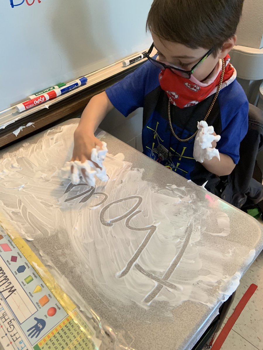 MrLeviSmith's tweet photo. We needed some hands-on work with our spelling words. #isd2ndgrade @lufflions used shaving cream to practice their weekly spelling pattern. #luffpride #isdstrong https://t.co/GkWg5JM2bO