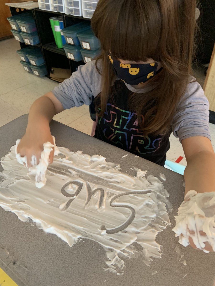 MrLeviSmith's tweet photo. We needed some hands-on work with our spelling words. #isd2ndgrade @lufflions used shaving cream to practice their weekly spelling pattern. #luffpride #isdstrong https://t.co/GkWg5JM2bO