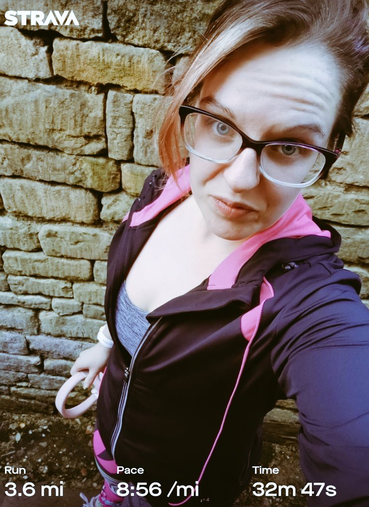 TheMRunner16's tweet photo. Second Misson on #zombiesrun. Very happy with that. Runs are feeling much better this week and much speeder! Completed my 100km monthly run goal aswell. #run #running #runner #runninguk #iamarunner #badassmotherrunner #startrunningstayrunning #runningisBS https://t.co/5B9D6Q5qXR