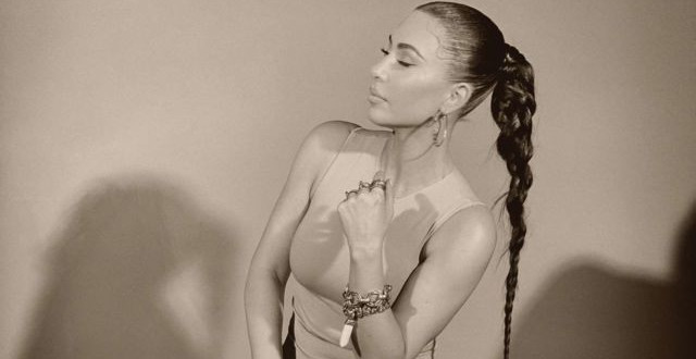 Kim Kardashian Shoots For Another #Magazine - glamistan.com/models/kim-kar…
#AnotherMagazine #Covergirl #Hollywood #KimKardashian #Photoshoot, #Models