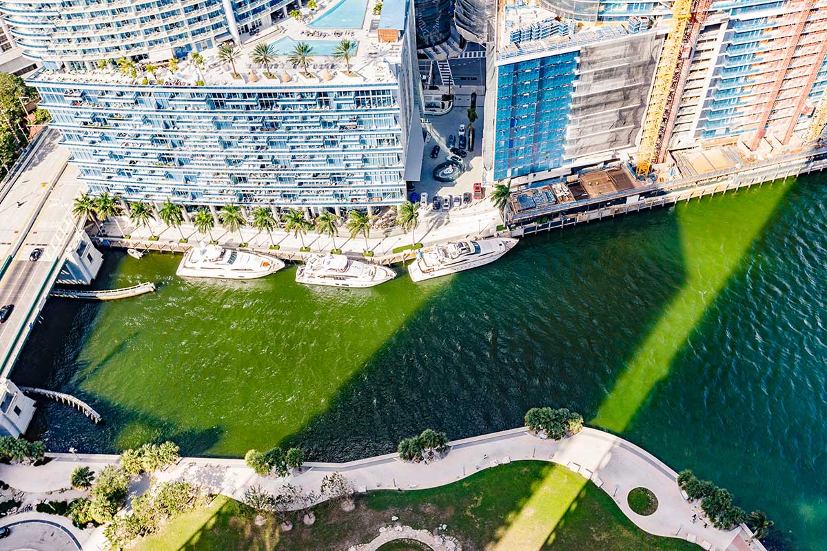 RaquelColp's tweet image. FOR SALE: 1 Bedroom condo residence at Icon Brickell. High floor with unobstructed views - mailchi.mp/axispremierere…