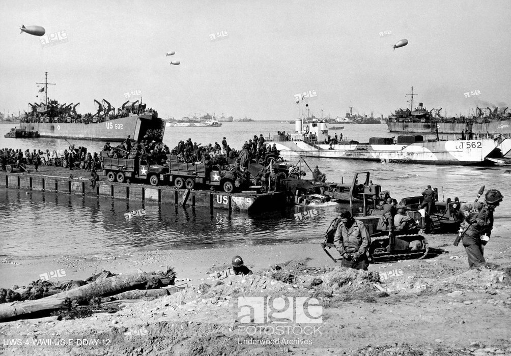 Rhino BargesOne of the dullest, coolest, more bizarre and fascinating pieces of kit used in Normandy.Which NO ONE REALLY CARES ABOUT.BUT I DO AND YOU SHOULD TOO./1 #WW2  #SWW  #History