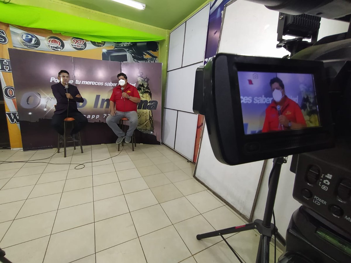 Marcelo13201735's tweet photo. Estamos visitando #MediosDeComunicacion socializando el #TrabajoLimpio que está realizando #SolOruro https://t.co/CRaKjQ38xX
