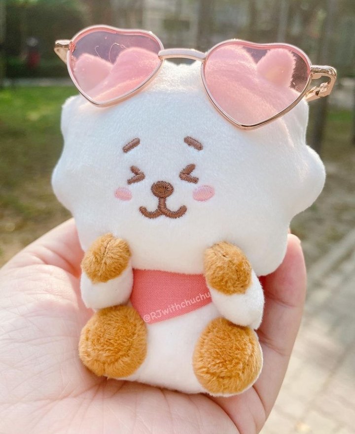 seokjinnie194's tweet photo. Hello Army.....RJ is missing you... 😘😘
.
.
#JIN #KIMSEOKJIN #seokjin #BTSJIN #BTSARMY #진 #석진 #김석진 #jinkook #taejin #jinmin #2seok #namjin #Yoonjin #WeLoveYouJin #Abyss10M #EATJIN #900DaysWithEpiphany #BTSWinterPackage2021 #Actor_KimSeokjin #KimSeokjin https://t.co/WY6HT1fkgS