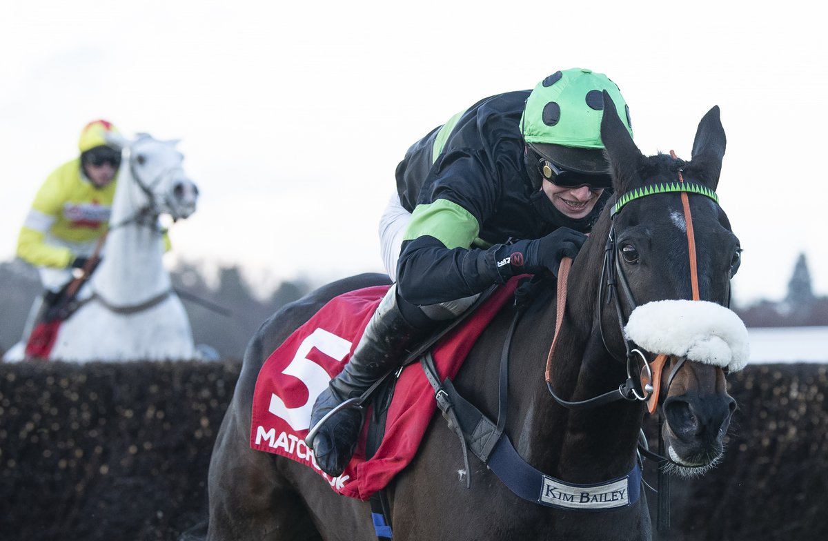 💬 "First Flow was definitely the icing on the cake but when you scratch below the surface he's had a number of talented horses"

First Flow's sire Primary rejoins the National Hunt stallion ranks at Tullyraine House Stud 👉 bit.ly/3pEL7ne