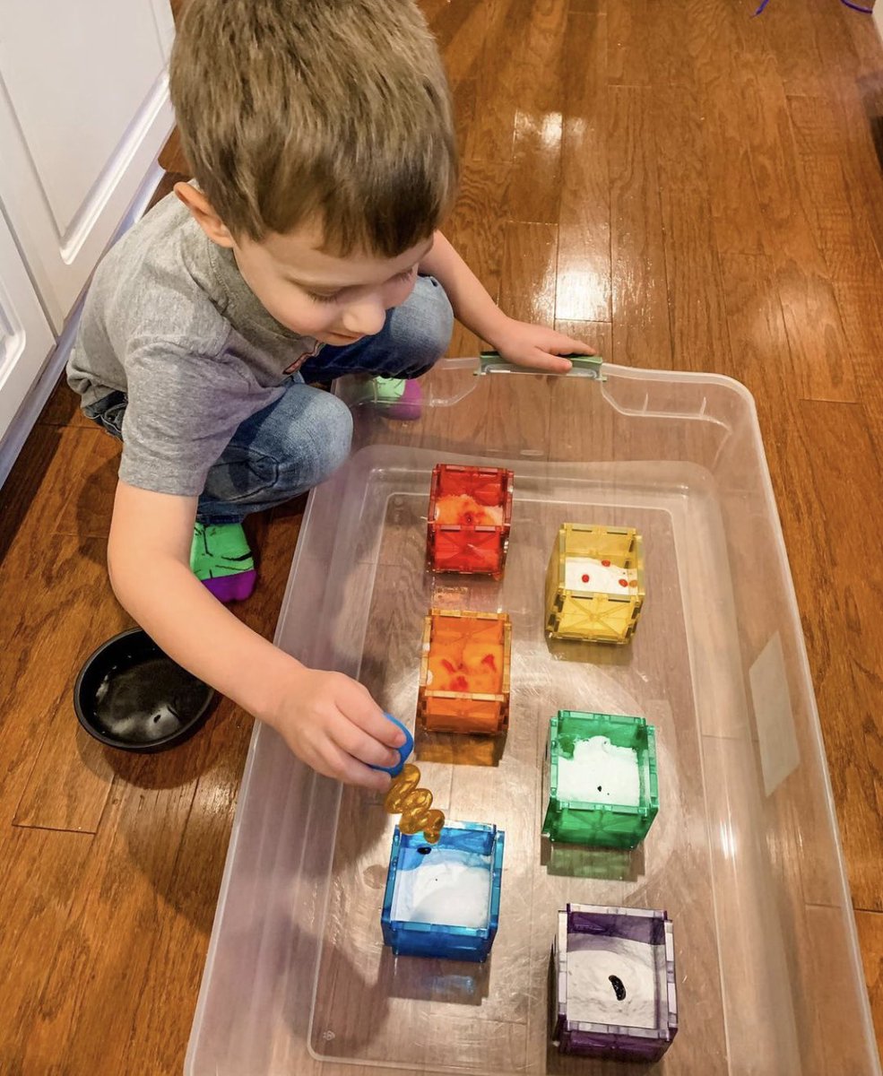 KinspireHealth's tweet photo. Fizzy @magnatiles make any day more fun! Want more fizzy fun ideas? Hop over to the #KinspireApp and search “fizzy”. #LetsKinspire #FizzyActivities #FizzyFun #KidsActivities https://t.co/MMDCbkEH0f