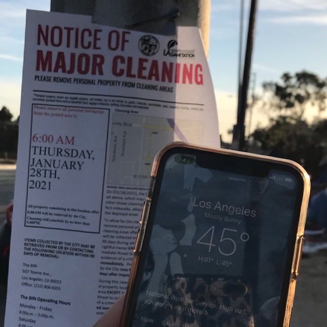 StreetWatchLA's tweet photo. City teams should ONLY be out today to distribute tents/tarps, medical aid, and harm reduction, yet this morning in Harbor City a full sweep team w/LAPD is present, just to “spot clean.” Storms and below-50 degree weather put our neighbors at risk. #4aDayNotOK #ServicesNotSweeps https://t.co/GTE15jBTWj