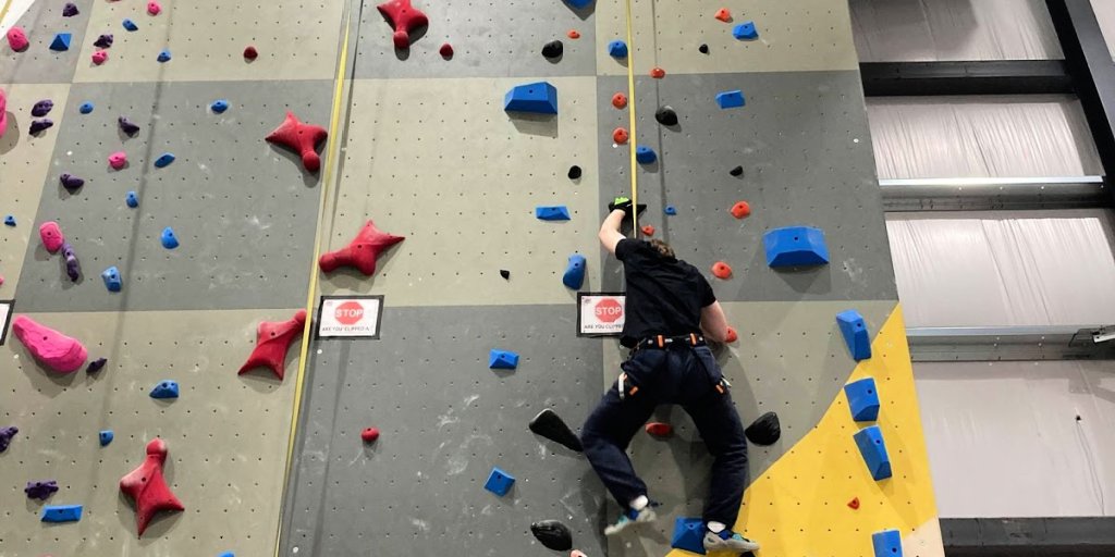 CalmareNJUSA's tweet image. Jamie was 12-years-old in 2012 when he had Calmare therapy for severe neuropathy in his shoulder. I received this picture of him last week, so I'm going to assume all is well, 9 years later. 

#pediatrics #pediatricneuropathy #calmare