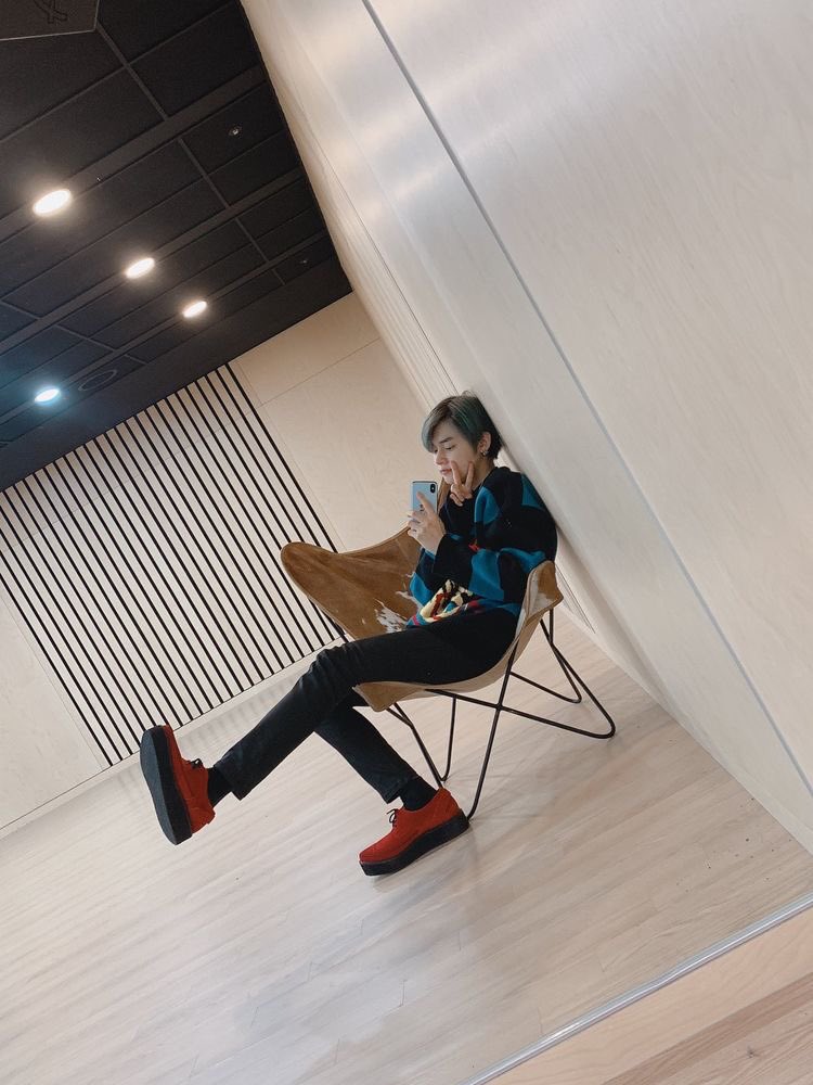 Now mirror selfie Yeonjun ( ✌︎'ω')✌︎