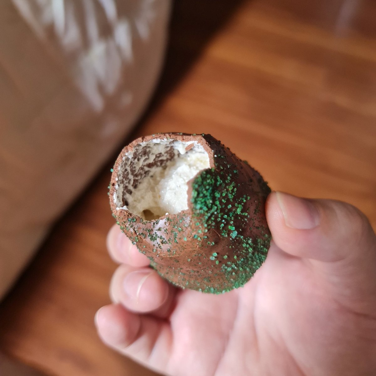 fmonaco's tweet image. Decepção sabor limão. Achei que o MonteBello tinha recheio, @cacaushow .
#cacaushow #fail