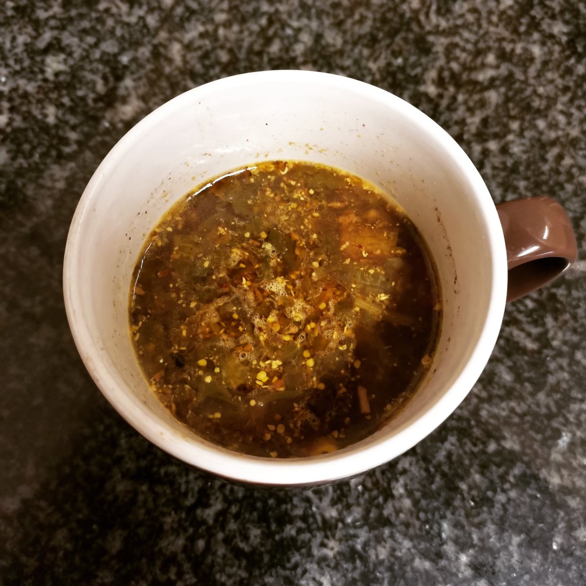 #oldschool Indian remedy for colds and flu, called Raso (Rusam or King Soup). Having it to relieve the 'tightness' in my chest as I recover from #covid pneumonia. I never liked it as a child because of its sour taste and its karou (🌶️🔥). I smaak it now. 
#traditionalremedies