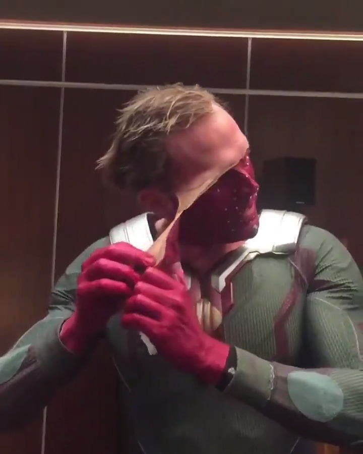 Happy birthday to the icon, the legend and the VISION that is Paul Bettany! 